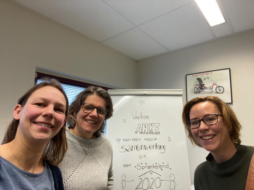 teamfoto met ergotherapeuten Eveline Span, Monique Veltman en Anke Korf